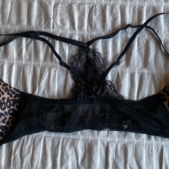 Bra - Picture 2 of 3